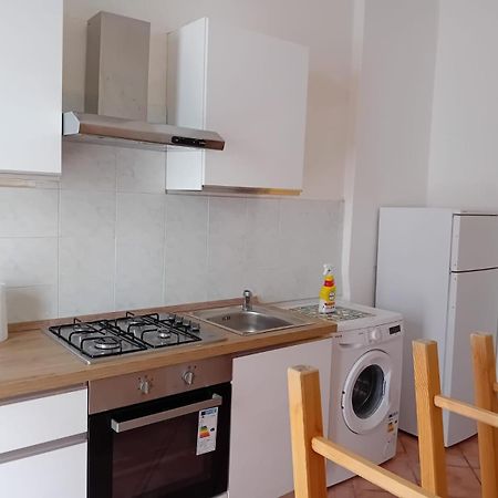 Love House - Apartment On The Beach Πεσκάρα Εξωτερικό φωτογραφία